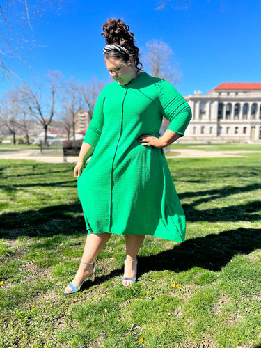 Tricia Textured Dress in Kelly Green